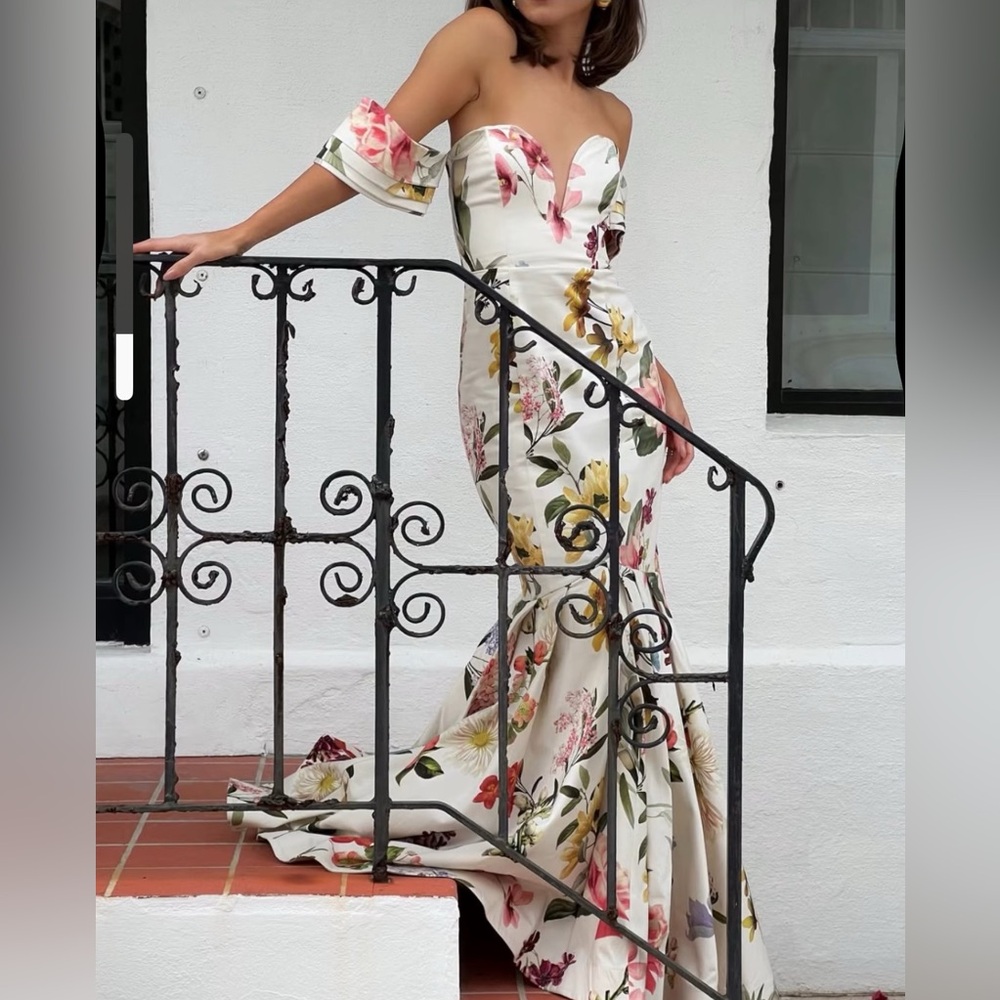 Mestiza New York Gloria Floral Off Shoulder Mermaid Maxi Gown Size 0 NWT - Picture 5 of 7